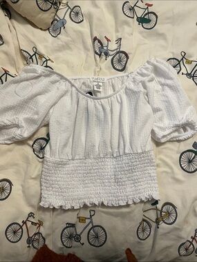 7/$20 Planet Gold White Smocked Peasant Top — Women's Off-Shoulder Blouse 7/$20
